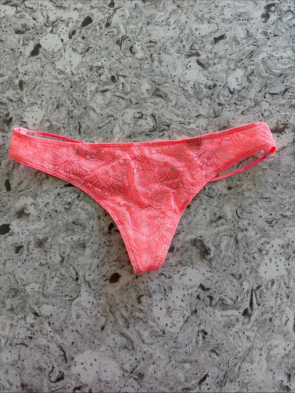 NWT VICTORIA SECRET Coral Lace Thong Panty